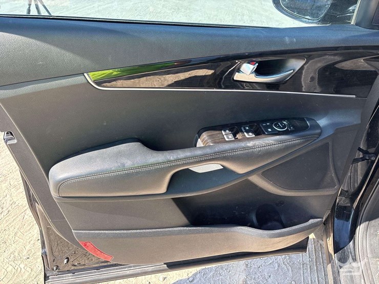 2019-kia-sorento-image-13