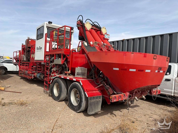 2012-peerless-ch-43-2a-t/a-frac-blender-trailer-image-3