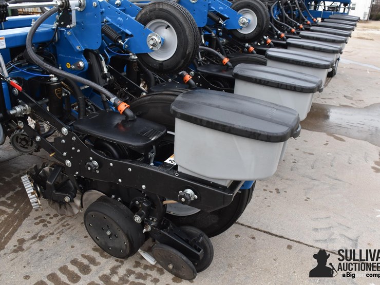 2023-kinze-4905-image-15