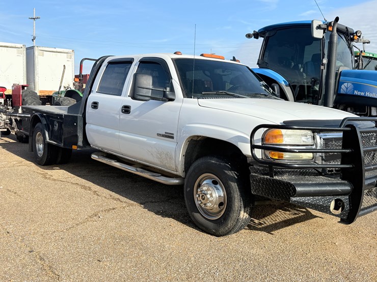 2006-gmc-3500-image-2