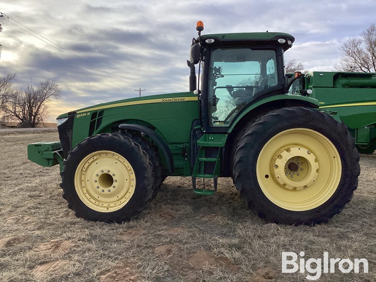 2012-john-deere-8335r-image-8