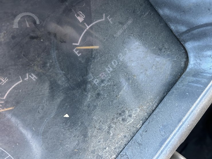 1997-isuzu-npr-image-34