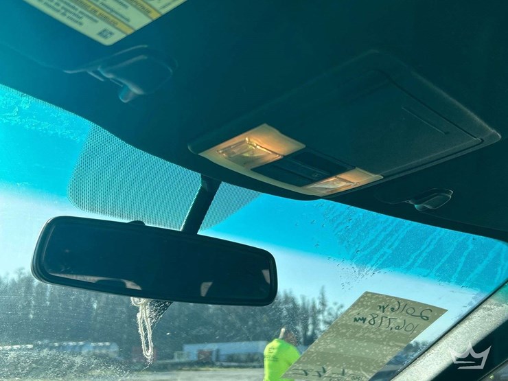 2016-ford-explorer-image-19