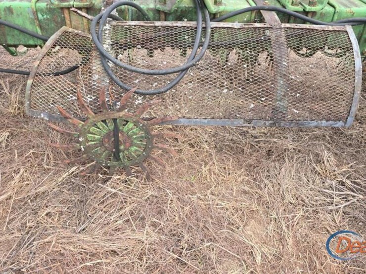 john-deere-8-image-3