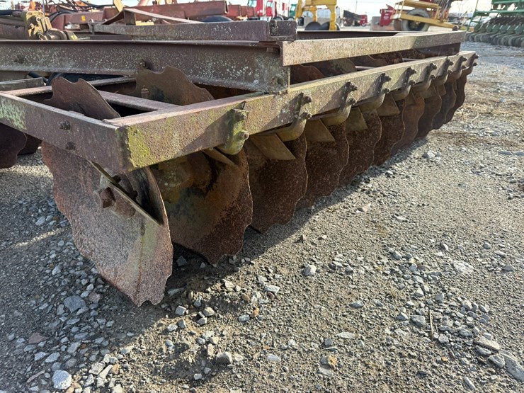 john-deere-7-image-17