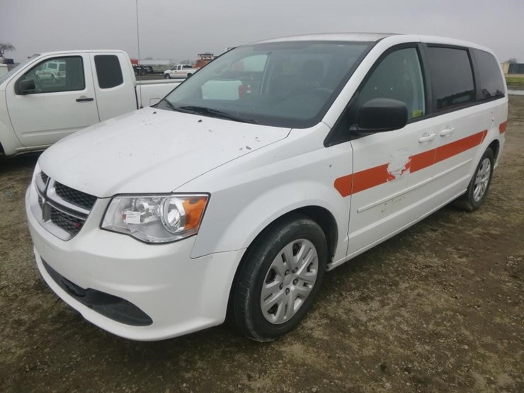 2014-dodge-grand-caravan-image-1