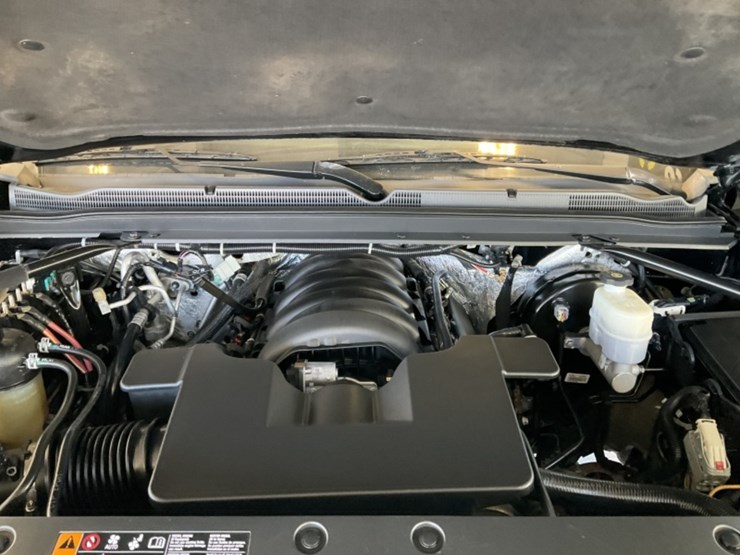 2018-chevrolet-tahoe-image-10