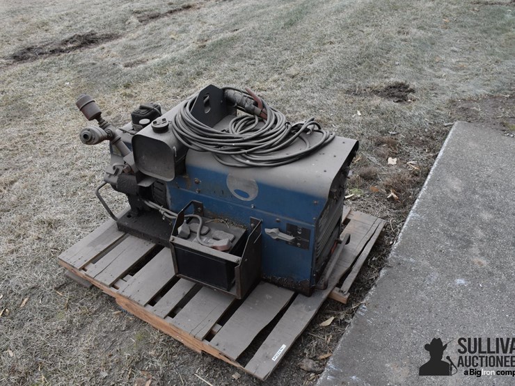 miller-bluestar-2e-ac/dc-welding-generator-image-3