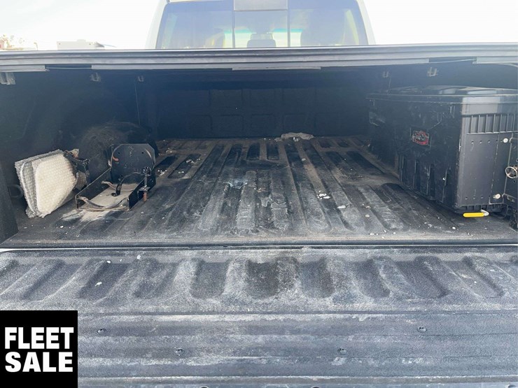 2015-dodge-1500-image-16