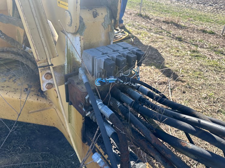 1999-reynolds-10c-image-42