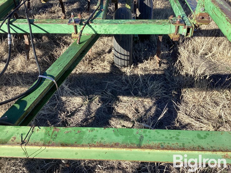 john-deere-1600-image-11