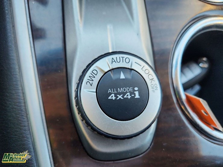 2014-nissan-pathfinder-image-22