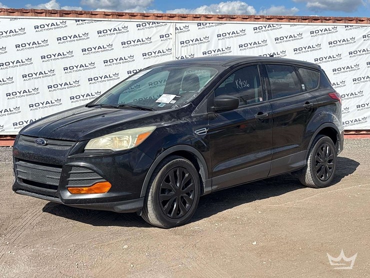 2015-ford-escape-image-1