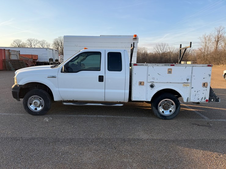 2006-ford-f250-image-1