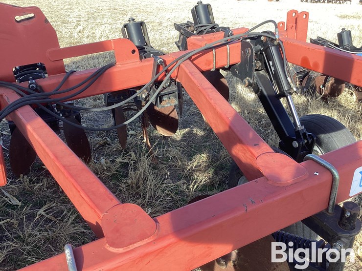 case-dmi-nt5310-nutri-till’r-liquid-fertilizer/nh3-applicator-image-19