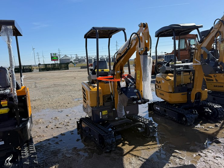 #103-•-unused-cfg-industry-mx20r-mini-excavator-mx20r2025x1000459-inv#-36804-image-2