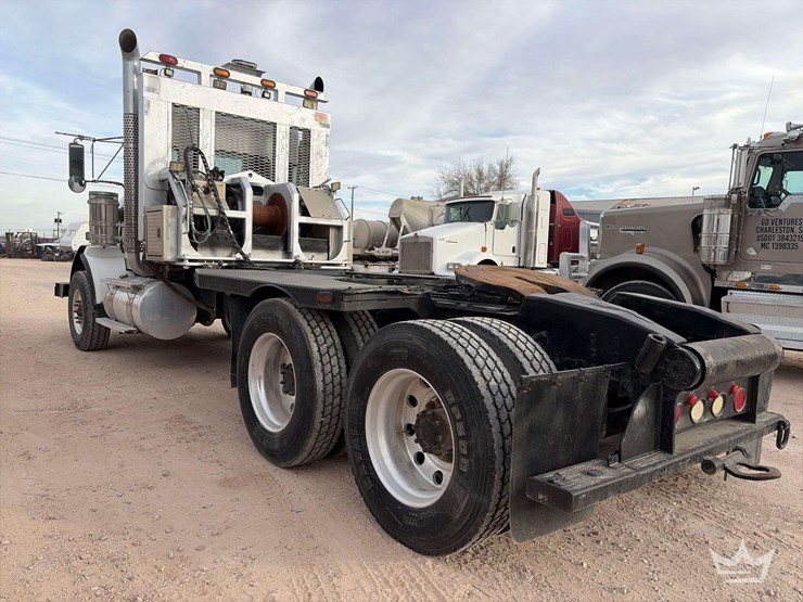 2014-kenworth-t800-image-3