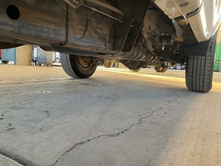 2015-chevrolet-silverado-2500-image-29