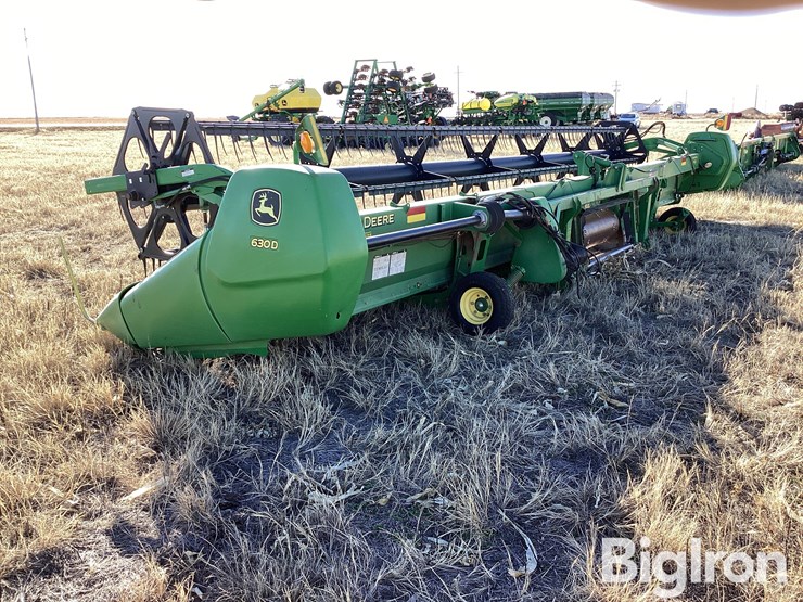 2009-john-deere-630d-image-7