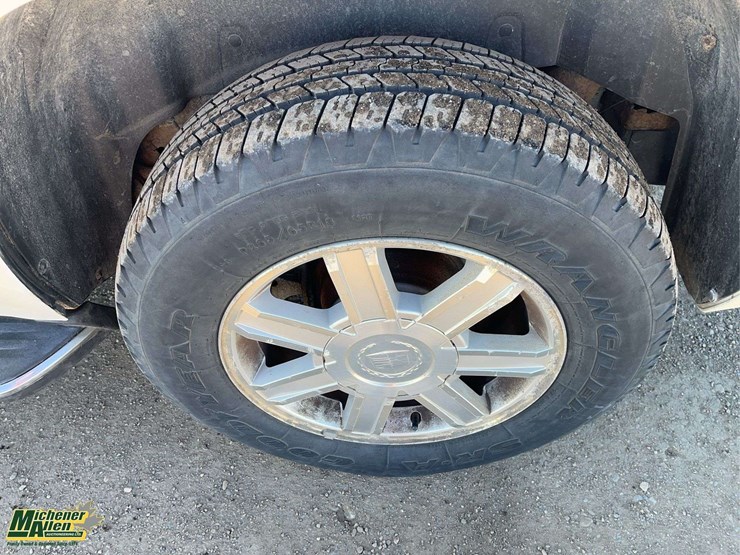 2007-cadillac-escalade-image-11