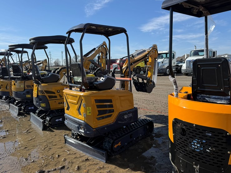#103-•-unused-cfg-industry-mx20r-mini-excavator-mx20r2025x1000459-inv#-36804-image-3