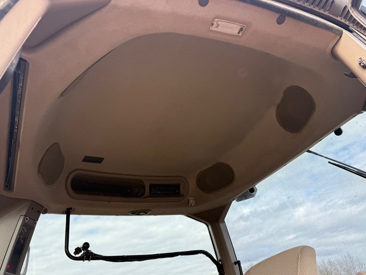 2012-case-ih-magnum-340-image-31