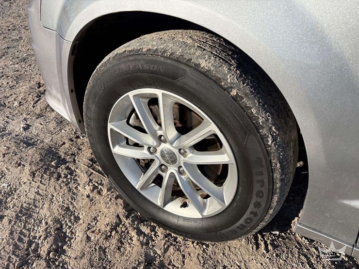 2014-dodge-grand-caravan-image-26