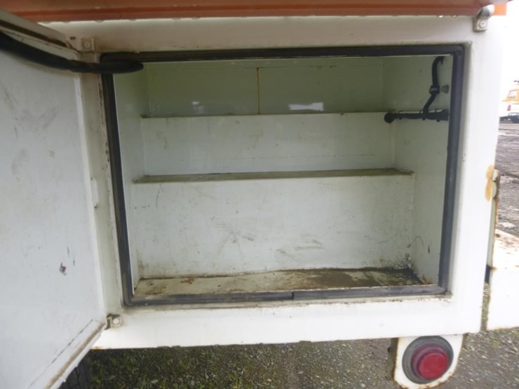 2009-chevrolet-3500hd-image-12