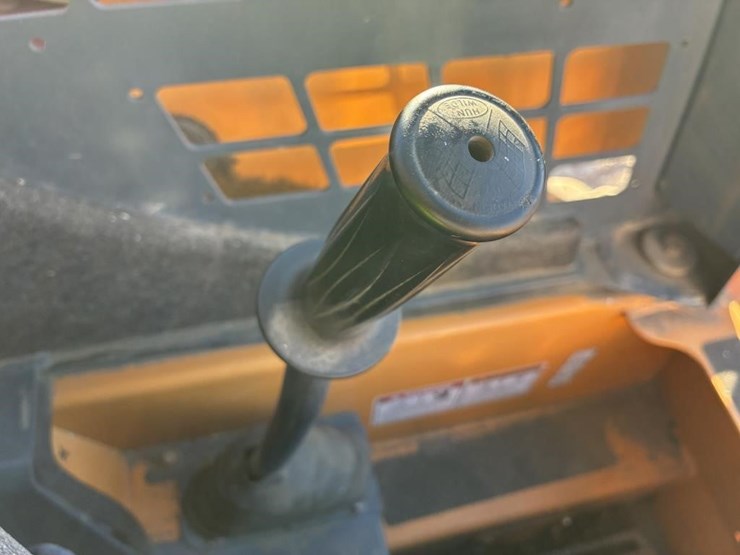 2018-manitou-1050r-image-11