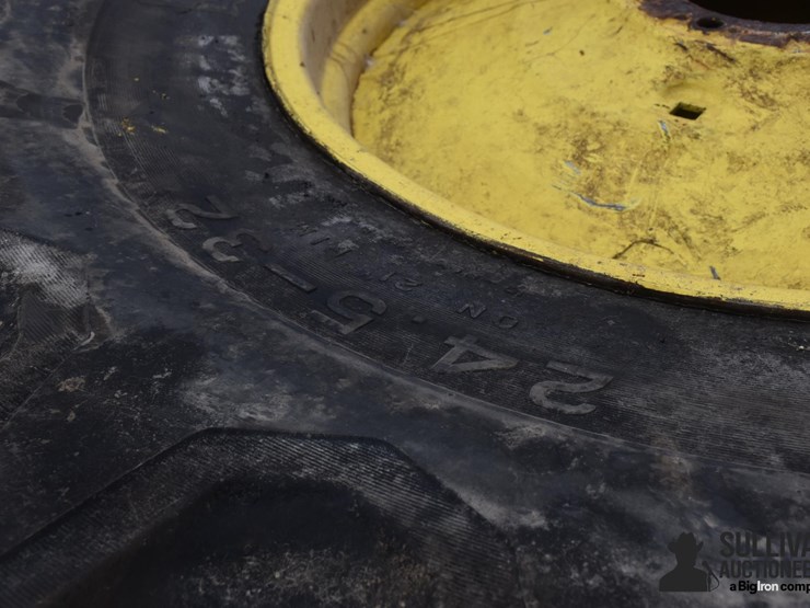 24.5-32-tractor-duals-image-8