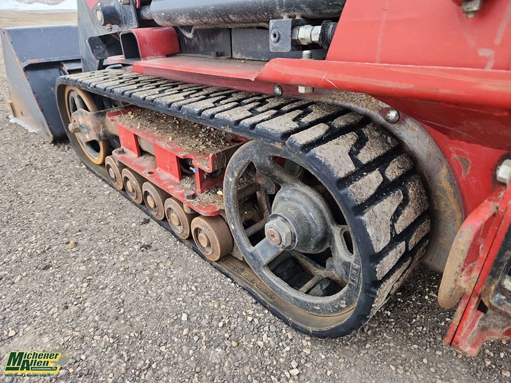 2019-toro-dingo-tx427-image-13