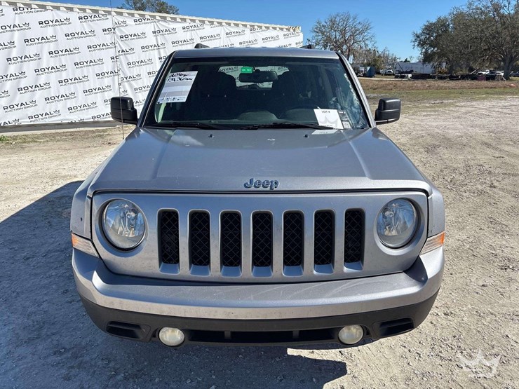 2016-jeep-patriot-image-28