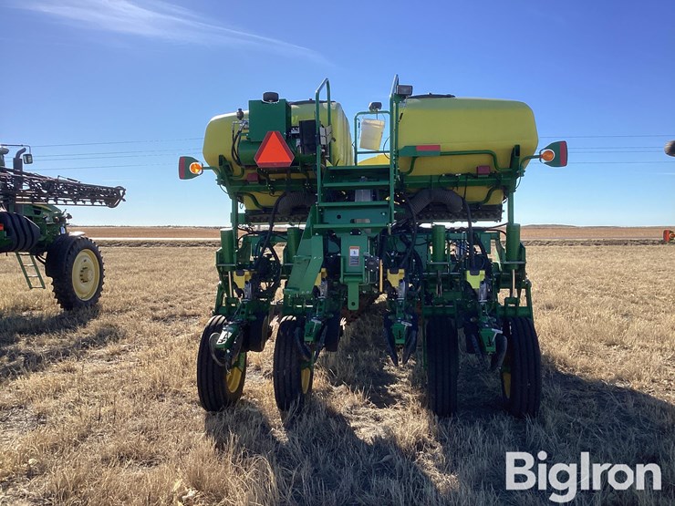 2019-john-deere-1775nt-image-6