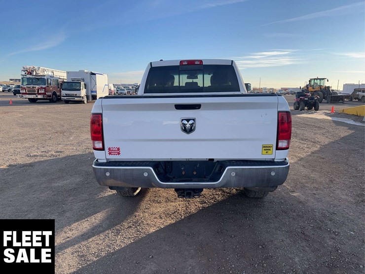 2015-dodge-1500-image-7