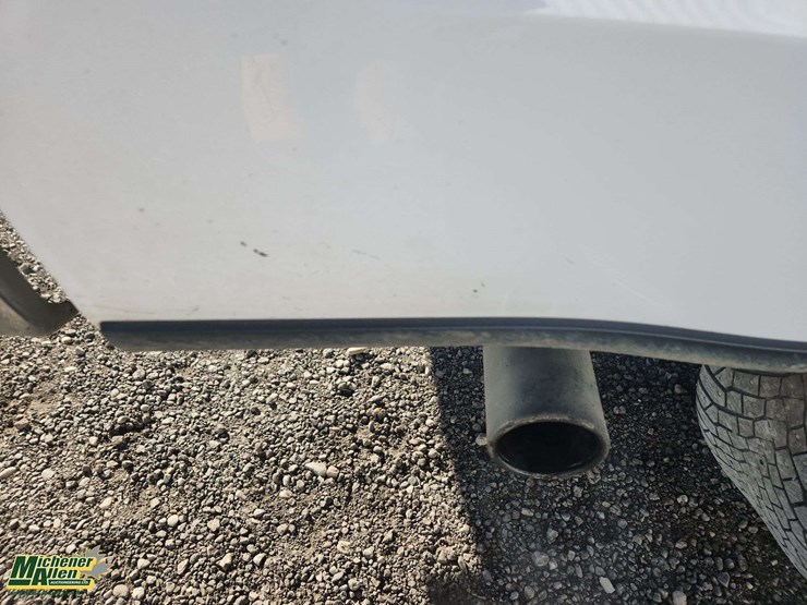 2021-ford-f150-image-32