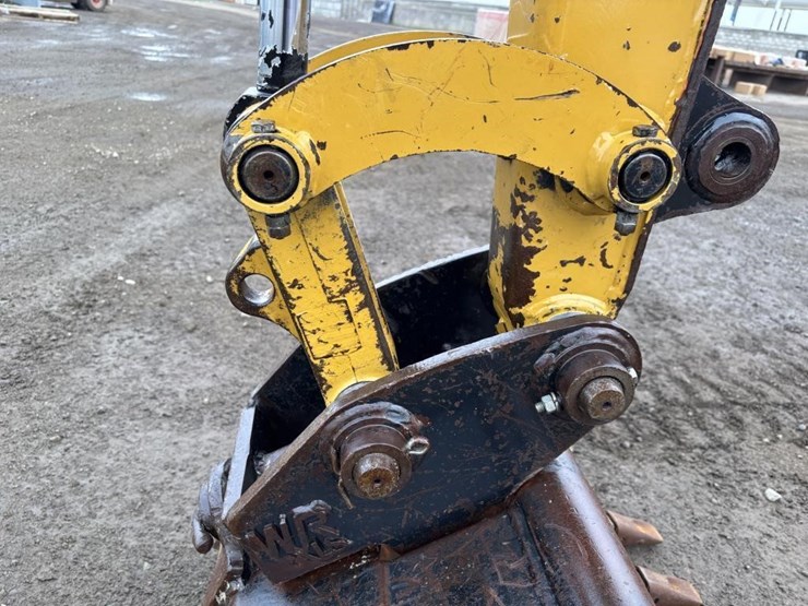 2018-caterpillar-303-image-15