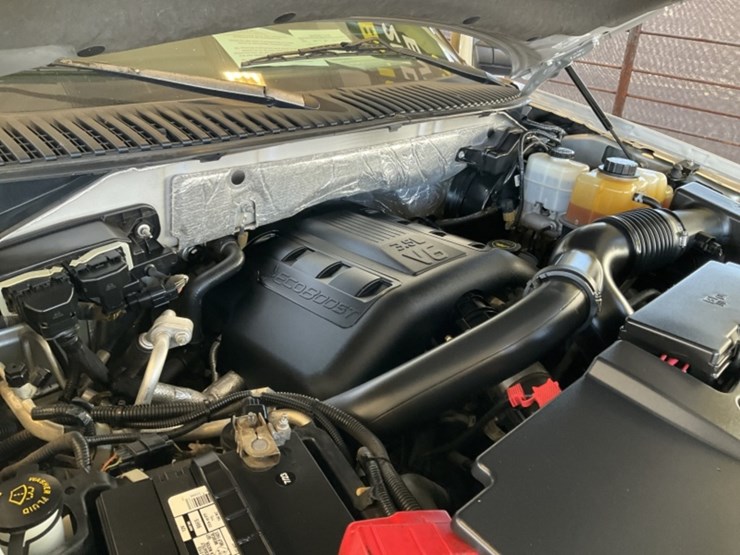 2015-ford-expedition-image-12