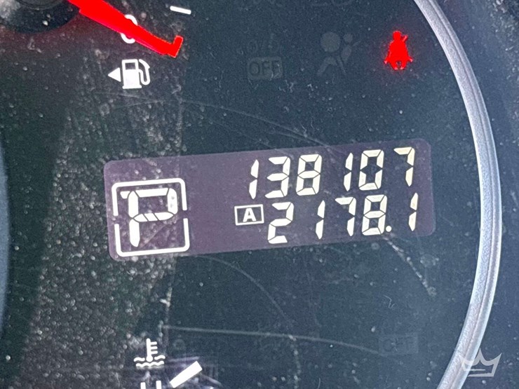 2015-nissan-quest-image-6