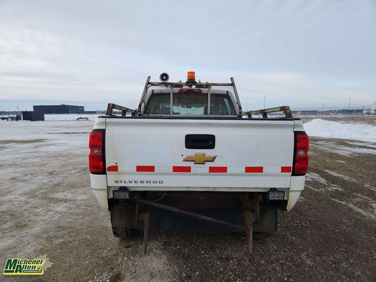 2015-chevrolet-silverado-2500hd-image-7