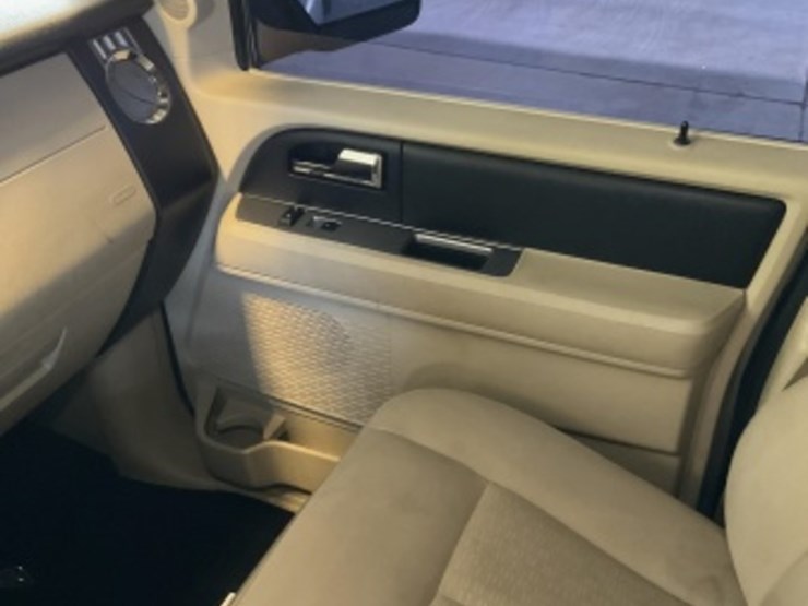 2015-ford-expedition-image-20