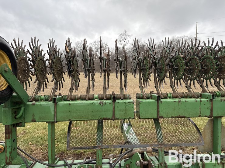 john-deere-400-image-11