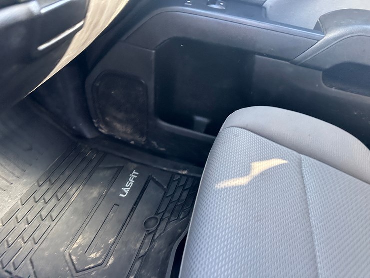 2019-chevrolet-2500-image-57