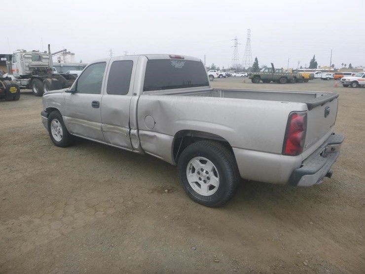 2005-chevrolet-1500-image-4