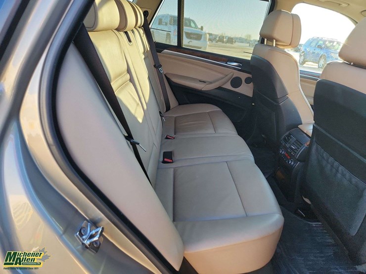 2009-bmw-x5-image-17