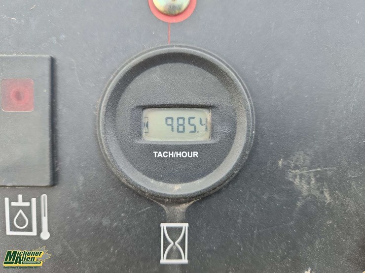 2019-toro-dingo-tx427-image-28