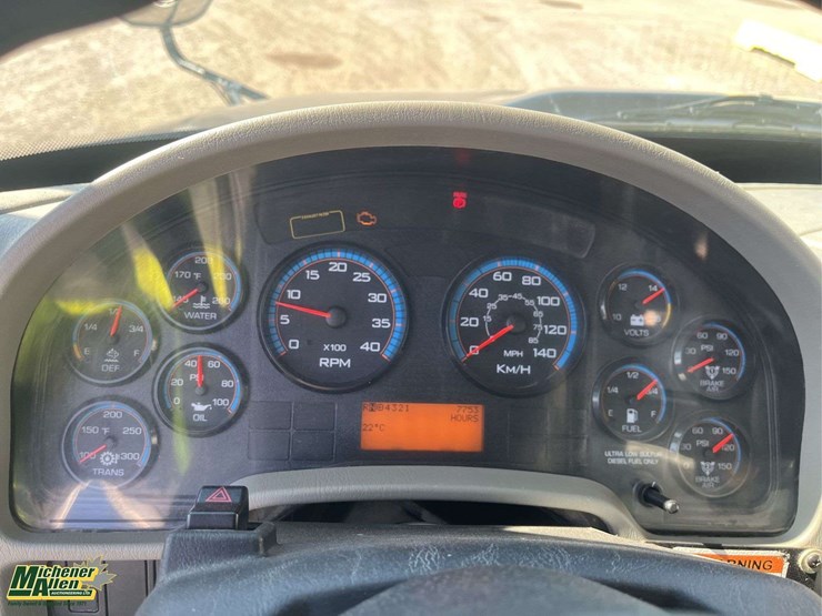 2017-international-workstar-7400-image-12