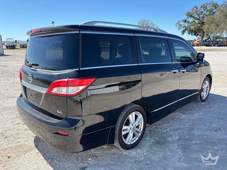 2015-nissan-quest-image-3