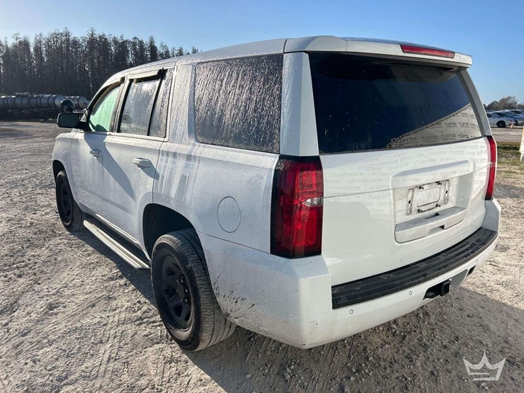 2020-chevrolet-tahoe-image-4