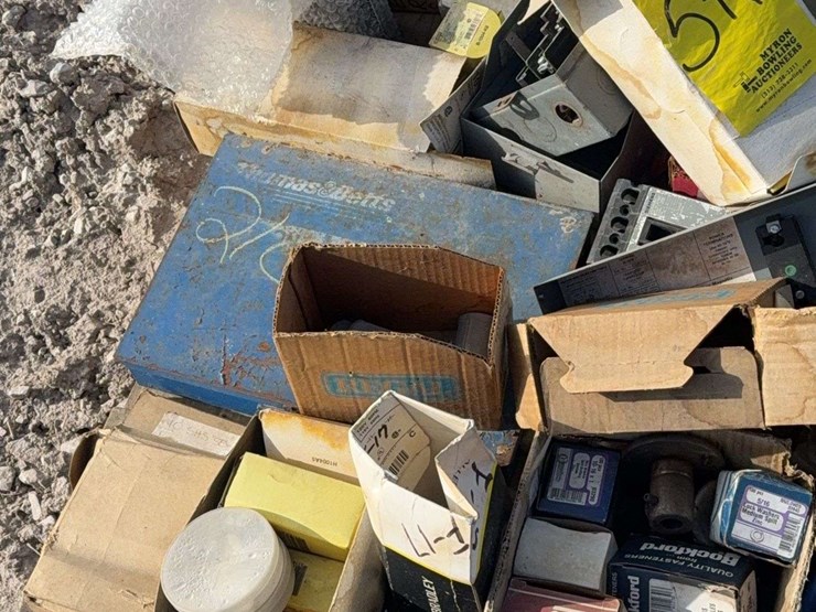 assortment-of-hardware,-breakers,-and-misc-image-3