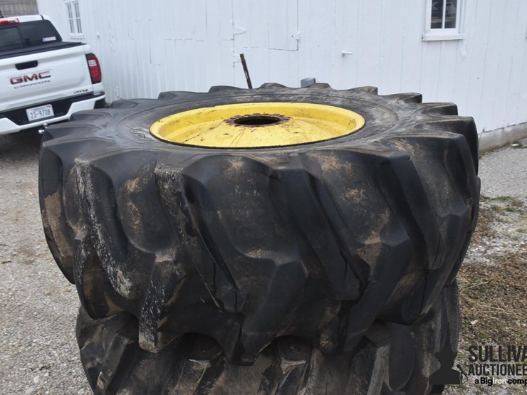 24.5-32-tractor-duals-image-4